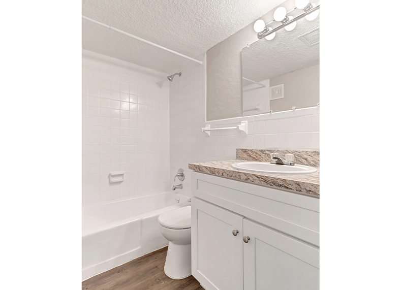 The Landings at Southpoint Bathroom