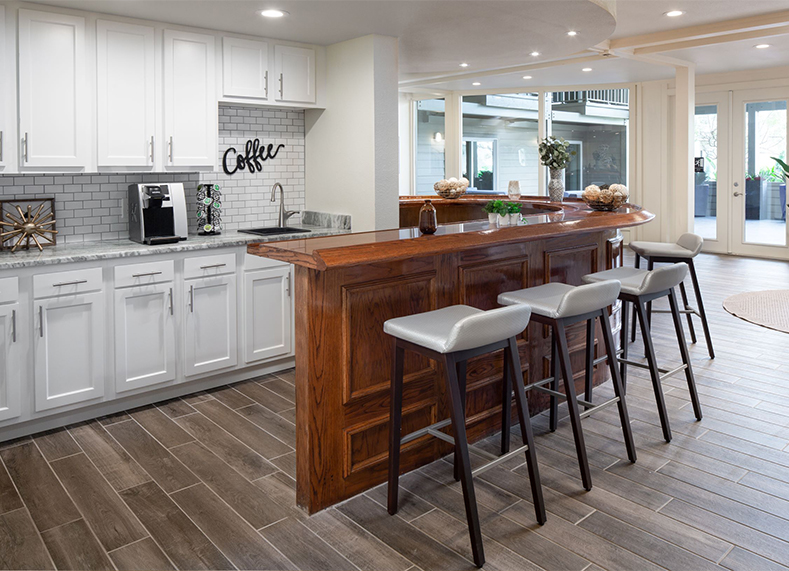 Lofts at Baymeadows Bar